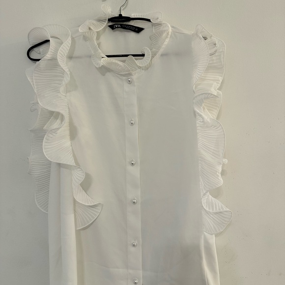 Zara Tops - Zara Cream Ruffled Blouse